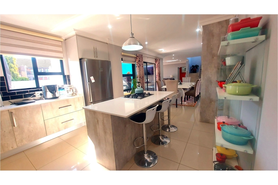 4 Bedroom Property for Sale in Melodie North West